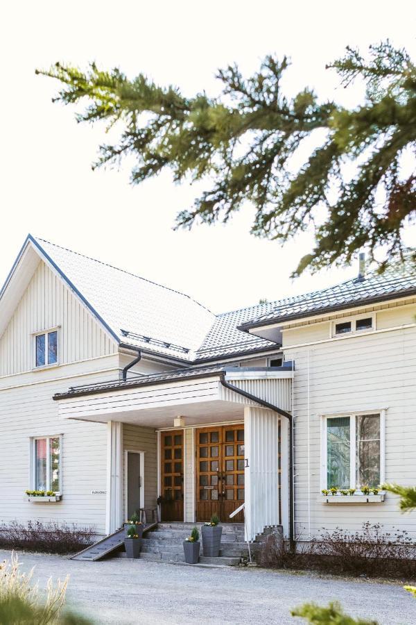 Saarijaerven Ruustinna Oy Saarijärvi Esterno foto